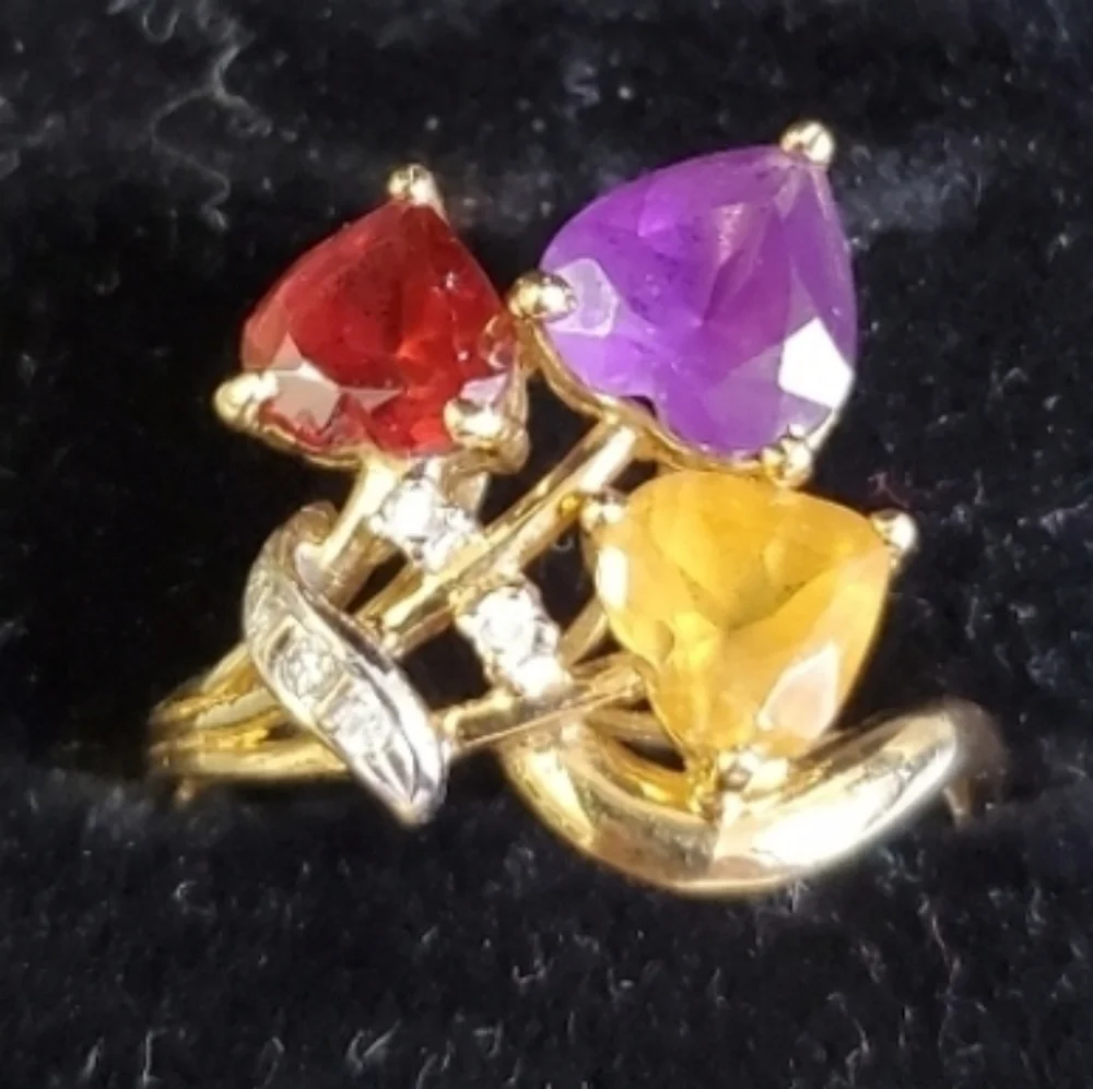 Watch Video / ‘Aurora Bouquet’ 14K Gold Diamond Heart Bouquet Gemstone Ring